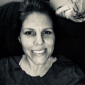 Meet your Posher, Leeann